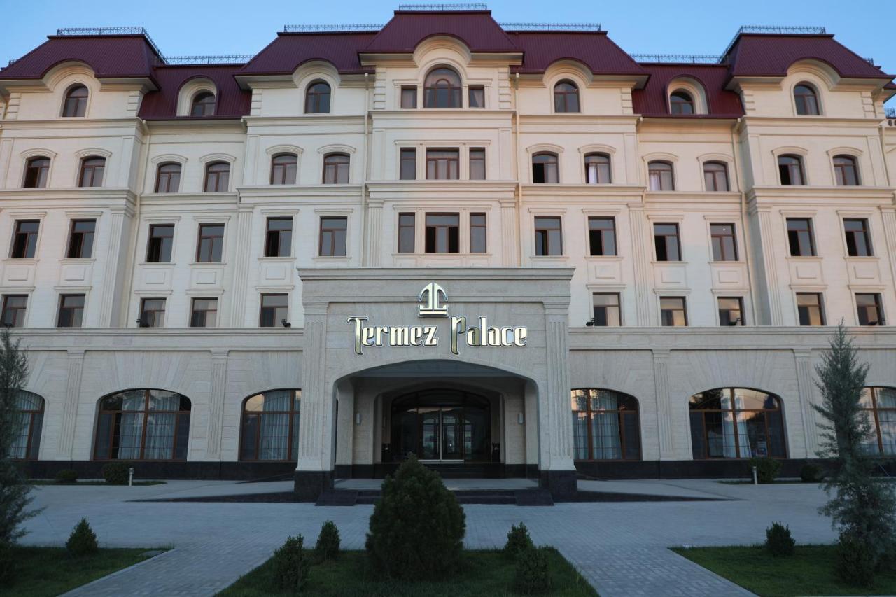 Termez Palace Hotel & Spa Buitenkant foto