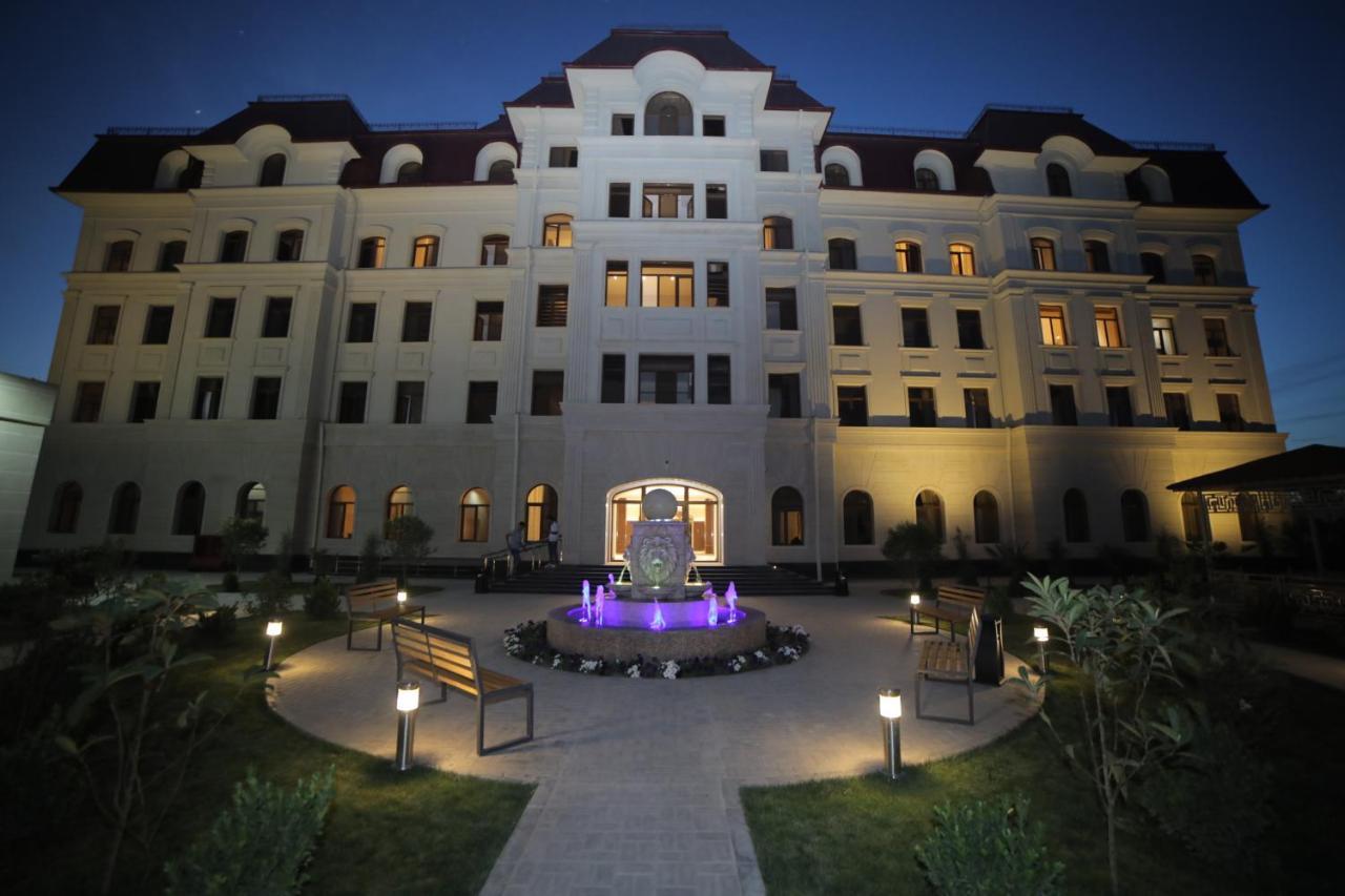 Termez Palace Hotel & Spa Buitenkant foto